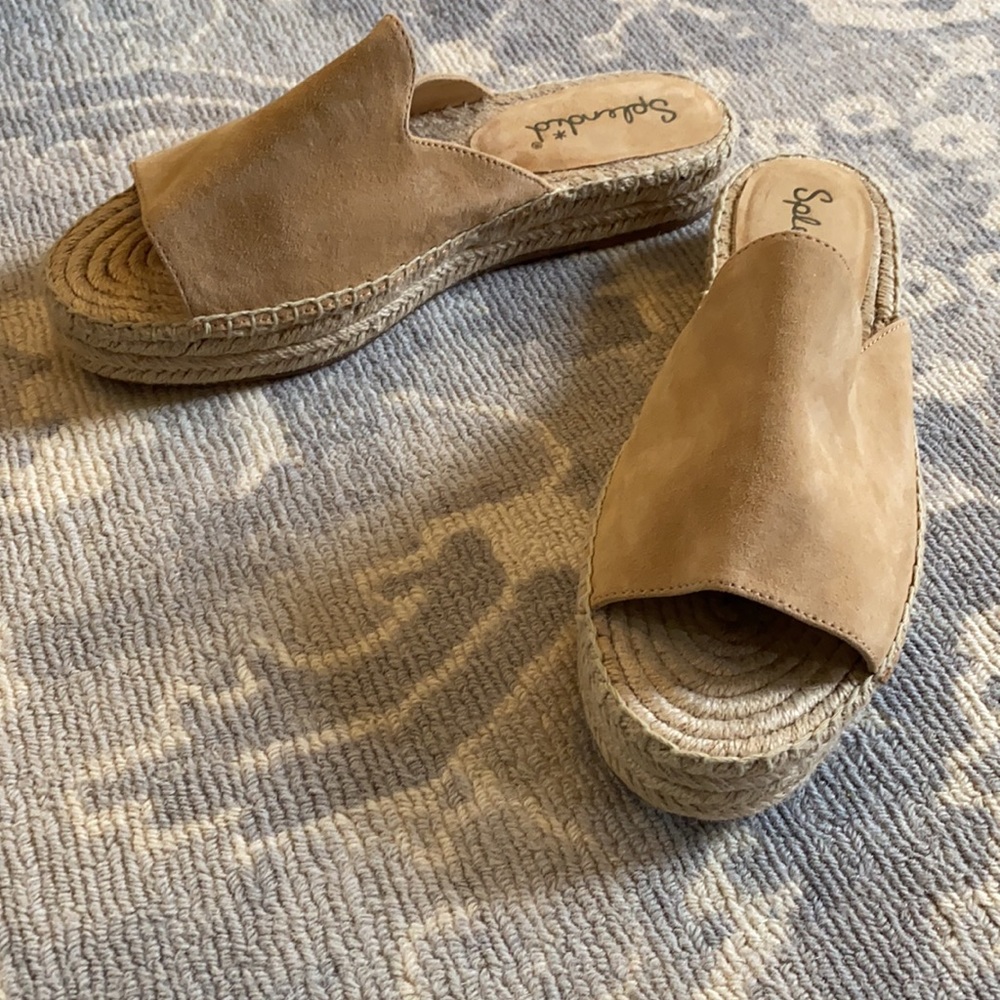 Wedge - Picture 2 of 3